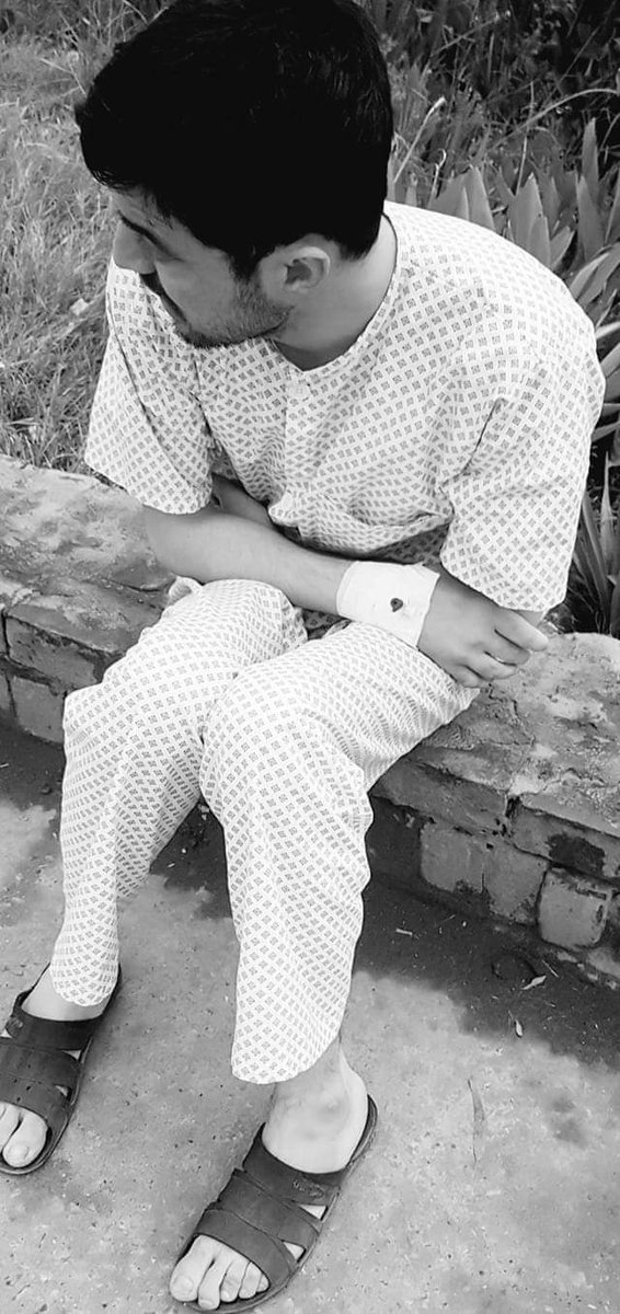 ydakp_official's tweet photo. Brother of Medical specialist Dr Imran Qadir,Dr Mubashir suffering from renal disease,now admitted in hospital and condition is critical

Please pray for Dr Mubashir, he is a gem and kind hearted personality.Remember him in your prayers

May ALLAH give him speedy Recovery. https://t.co/V5gcuQrDwV