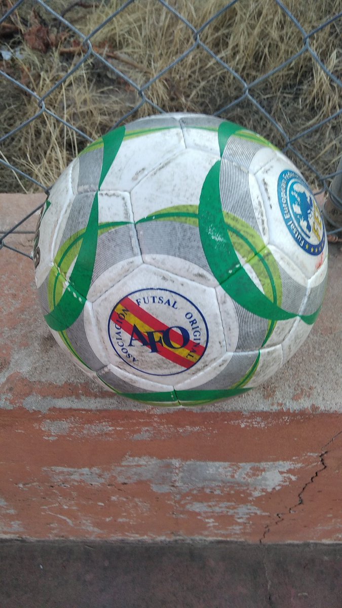 Ayer viernes empezó la 2 jornada de la LIGA AMFS SENIOR MI COLCHON con la primera victoria de AA.VV 320 A sobre Pelotazo por 5-3, la primera victoria de C.Alto en campo de R.Carranque por 2-3, y la segunda victoria de Benaka  por 10-6 a Fulete. Enhorabuena