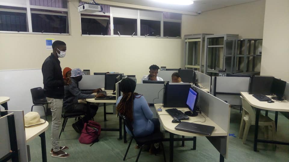Akinnaija's tweet image. These youngsters are coding and hoping to outdo one another. @PwC_Namibia @nampowernamibia @NUST_Namibia @NUST_Namibia @_nustfci @Chris_Chitate @ssh_paul @JustShingapi @nashandin @Naka_DSI #NUSTcodingcompetetion #Programming