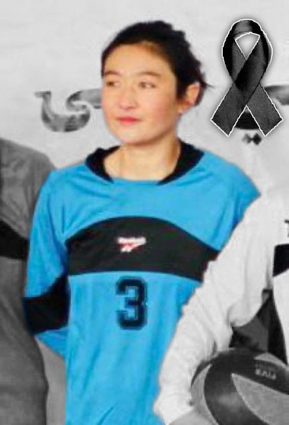 mariajosepujol's tweet photo. 😔🙏🏻🙏🏻 By Telegram @TiempoExtremoNo Mahjabin Hakimi, jugadora afgana de la selección nacional júnior de voleibol, ha sido decapitada a manos de los talibanes en Kabul por "practicar el deporte que amaba". Su cabeza la han exhibido en redes sociales para infundir temor. 😔🤦‍♀️ https://t.co/FTuMIF9Mkb