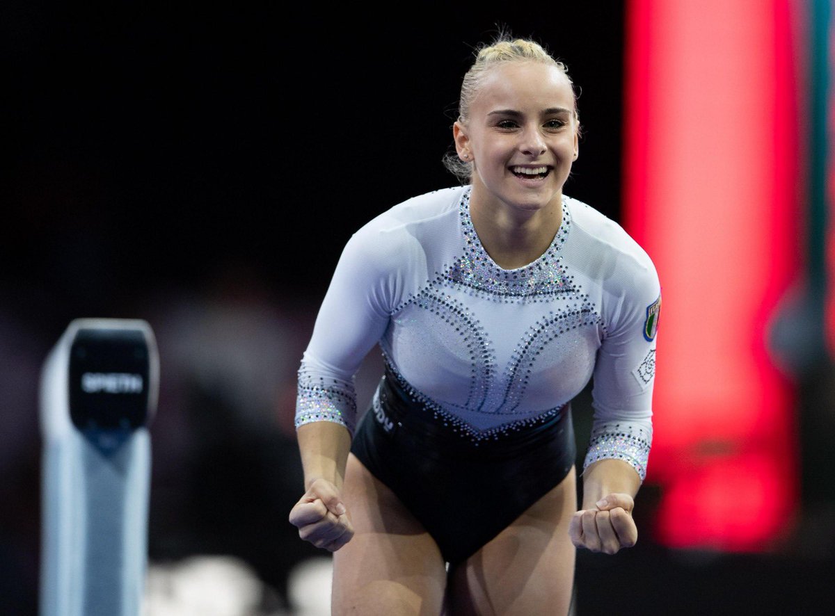 ItaliaTeam_it's tweet photo. ASIA D’AMATO ARGENTO MONDIALE! 

Al volteggio strepitosa prestazione della ginnasta #ItaliaTeam! 🥳

#Kitakyushu2021 | @Federginnastica https://t.co/JmnAxYAR8l