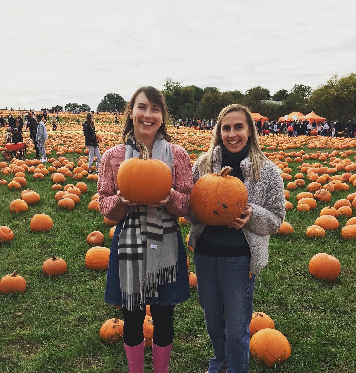 The__Hough's tweet photo. Pumpkin picking season is my favourite time of the year 🎃🎃 https://t.co/2G91PjDBmr