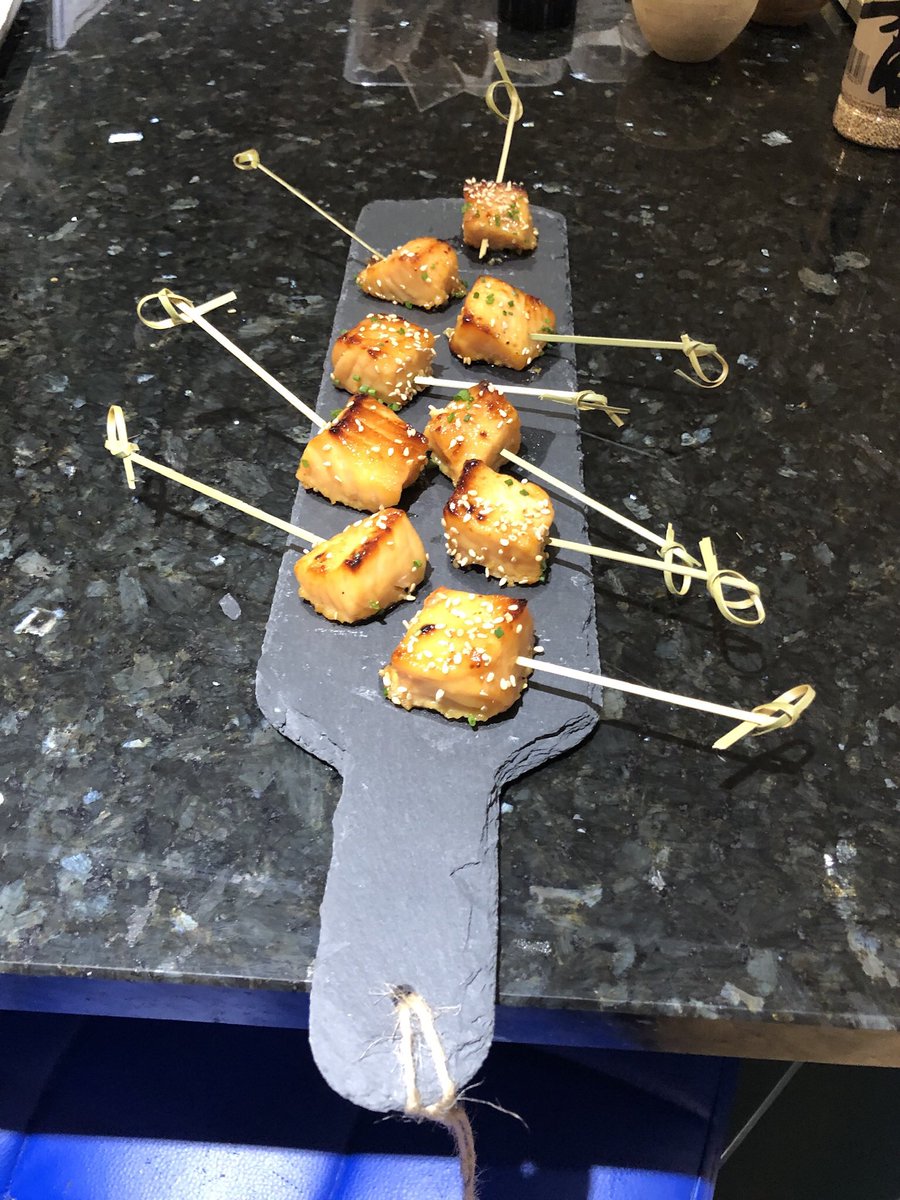 popupchefuk's tweet photo. Did a little PopUp dinner a few weeks ago, hereโs the delicious food pics
#chef #popup #dinner #privatechef #canapes #sheffield #sheffieldissuper #cheflife #popupchef #dinnerparty https://t.co/sm7eOaX4Bg