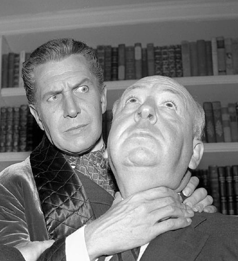 HorrorHammer1's tweet photo. Vincent Price greets Alfred Hitchcock in 1957 https://t.co/YIBzqY7XrH