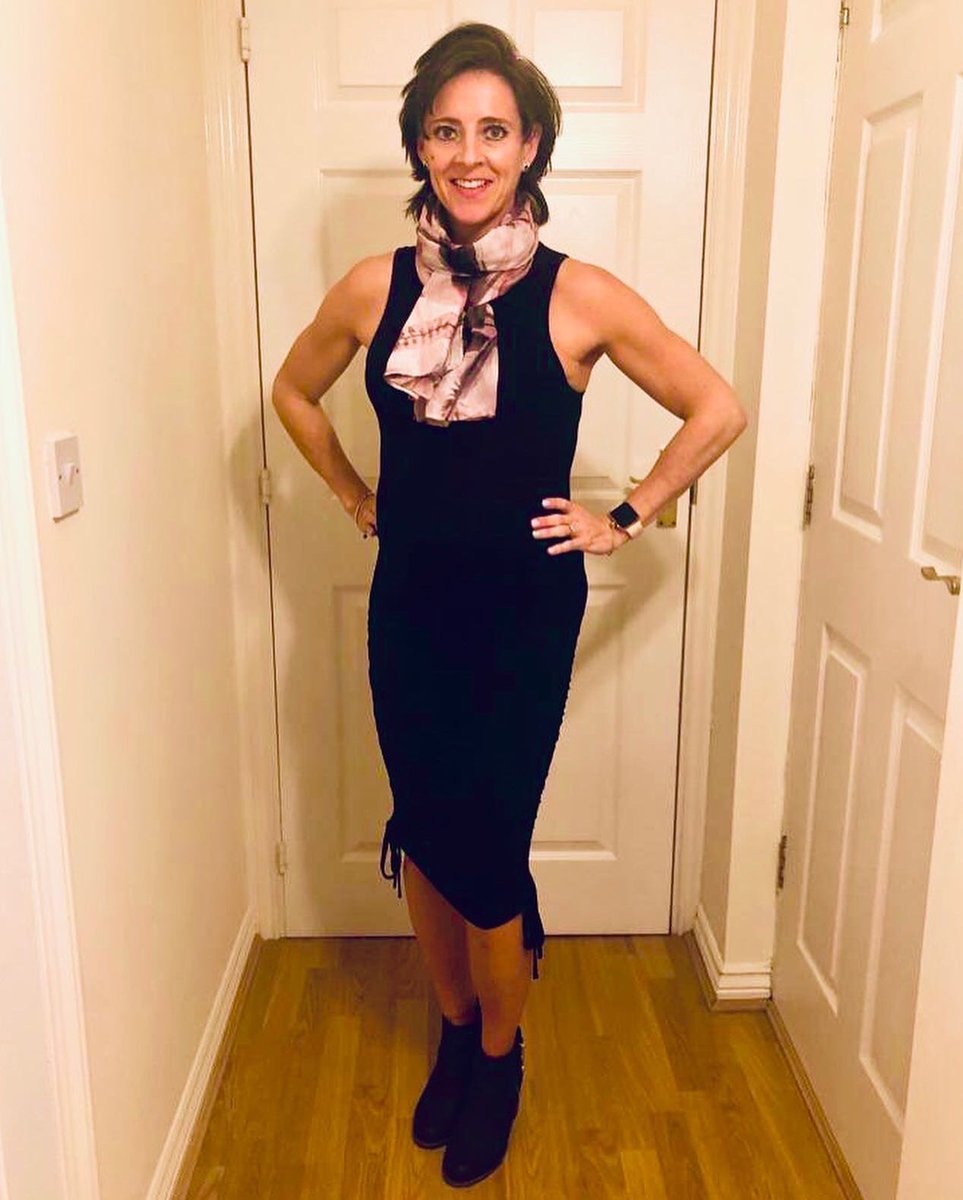sarahmills79's tweet photo. Last day at work!👌🏼🙌🏼 After 18 years of teaching I’m off on maternity leave!🤰🏻👶🏻 for a rest! Ha ha! 😝🤣🥰 #mummytobe #babyberry #maternityleave #excitingtimes #pinkorblue💗💙 https://t.co/FCyHLMK3vJ