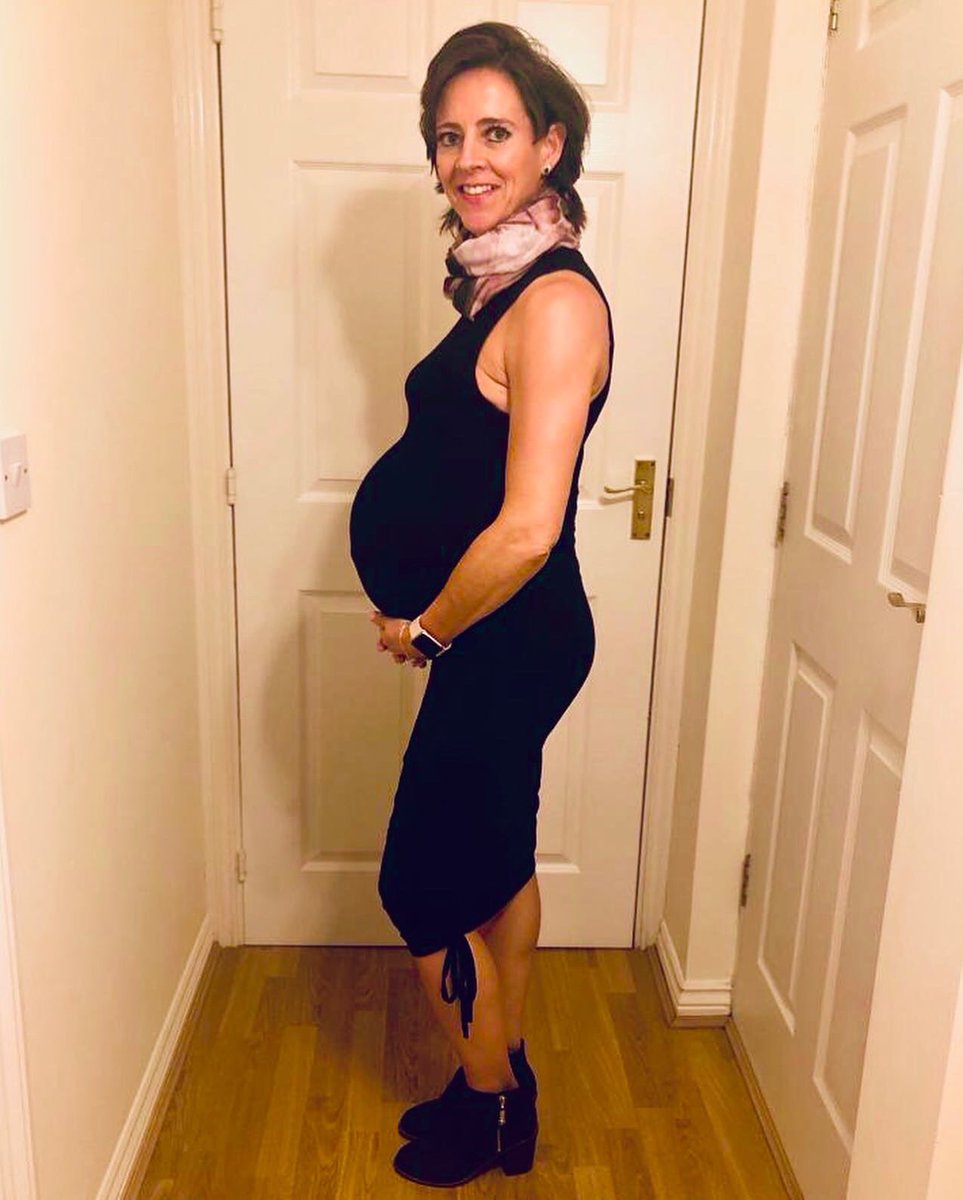 sarahmills79's tweet photo. Last day at work!👌🏼🙌🏼 After 18 years of teaching I’m off on maternity leave!🤰🏻👶🏻 for a rest! Ha ha! 😝🤣🥰 #mummytobe #babyberry #maternityleave #excitingtimes #pinkorblue💗💙 https://t.co/FCyHLMK3vJ
