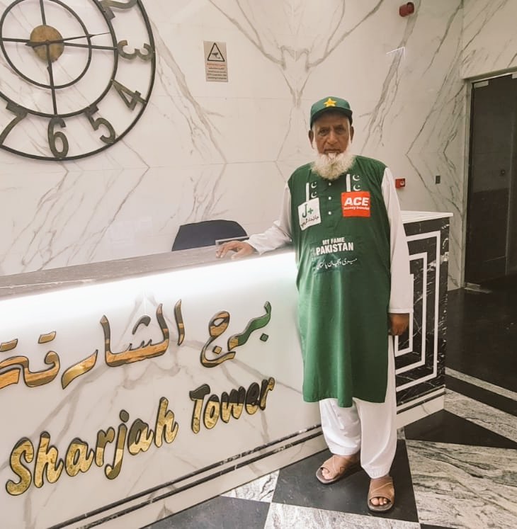 chachacricketpk's tweet photo. Tried with all my sources in UAE for #PakVsInd match ticket, but no luck yet. I request PCB to arrange this for me. Because my presence will be an honor not only for me but for @TheRealPCB &amp; #Pakistan #PakistanZindabad @TheRealPCBMedia @iramizraja @salnaseer @mansoorrana205 https://t.co/CtnAlpVAN7