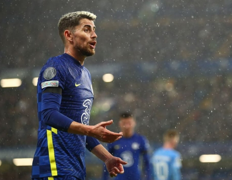 elchiringuitotv's tweet photo. 🚨👀 JORGINHO, en 'Telegraph':

🏆 "Todos dicen que MEREZCO el BALÓN de ORO, es difícil no pensar en ello".

😳 Faltan menos de 37 horas para que se cierre la votación. ¿Quién es vuestro favorito? https://t.co/ypjHOR53RR