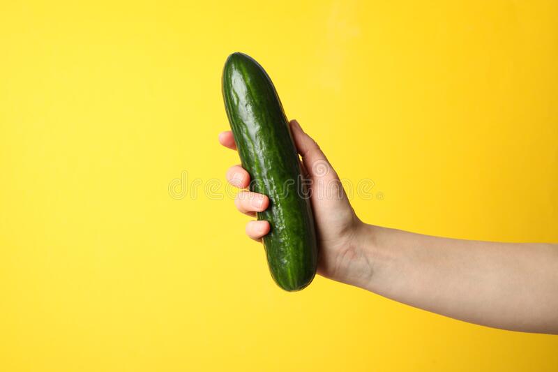 AnthonyGeorge_1's tweet photo. According to the Survey
30% of the Women buys Cucumber for Eating purpose  🥒 https://t.co/VbY0QUX2Wy