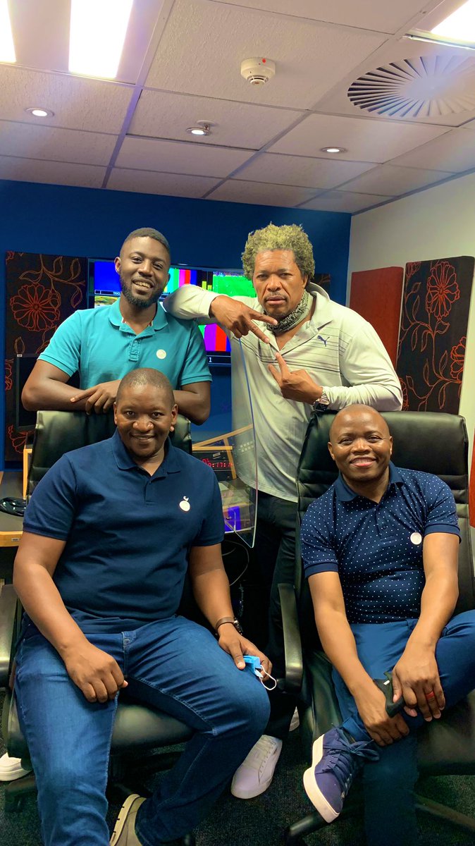 Six Sotyelelwa tweet media