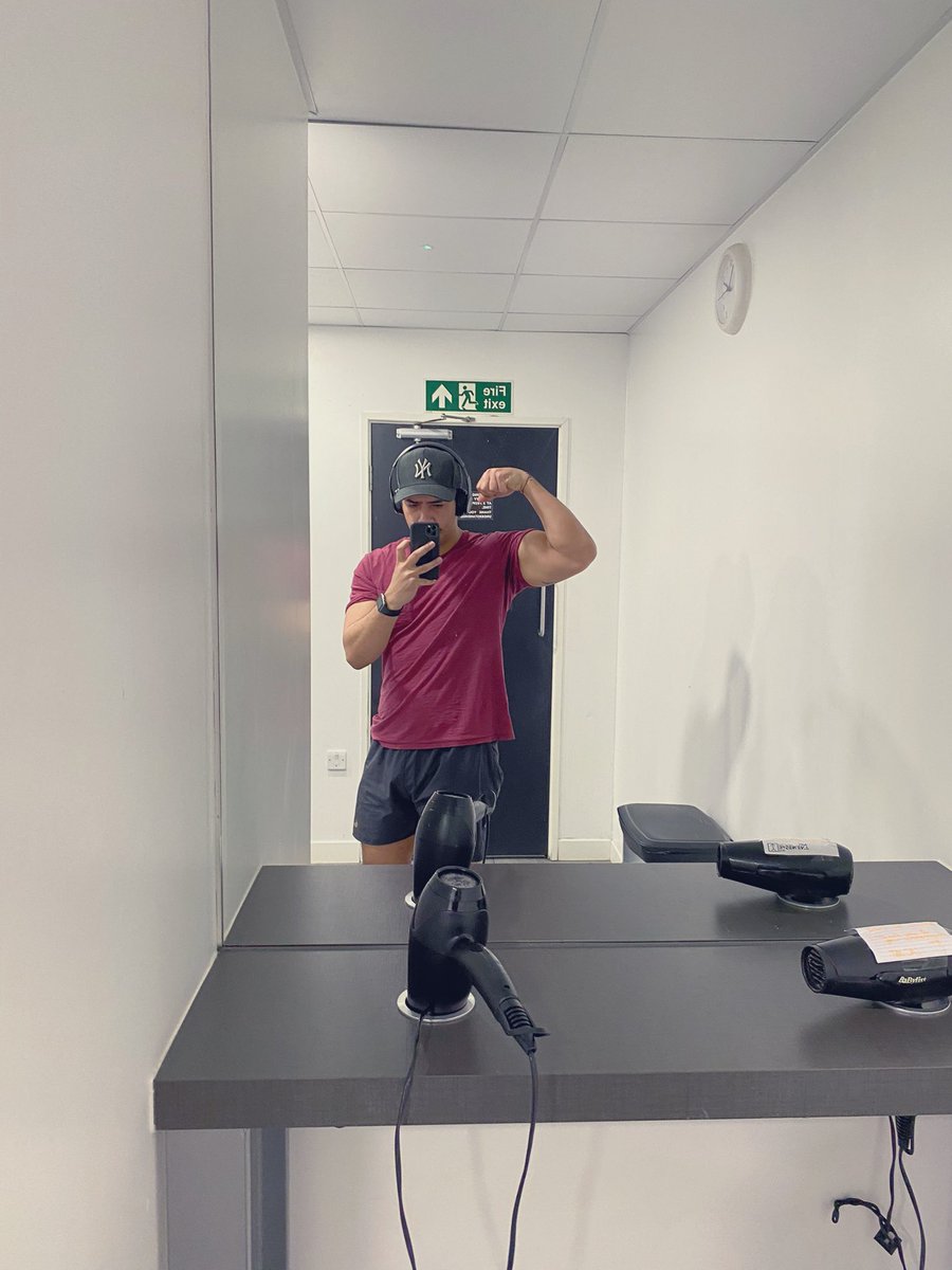 En tuiter es dónde uno se auto echa porras, no?