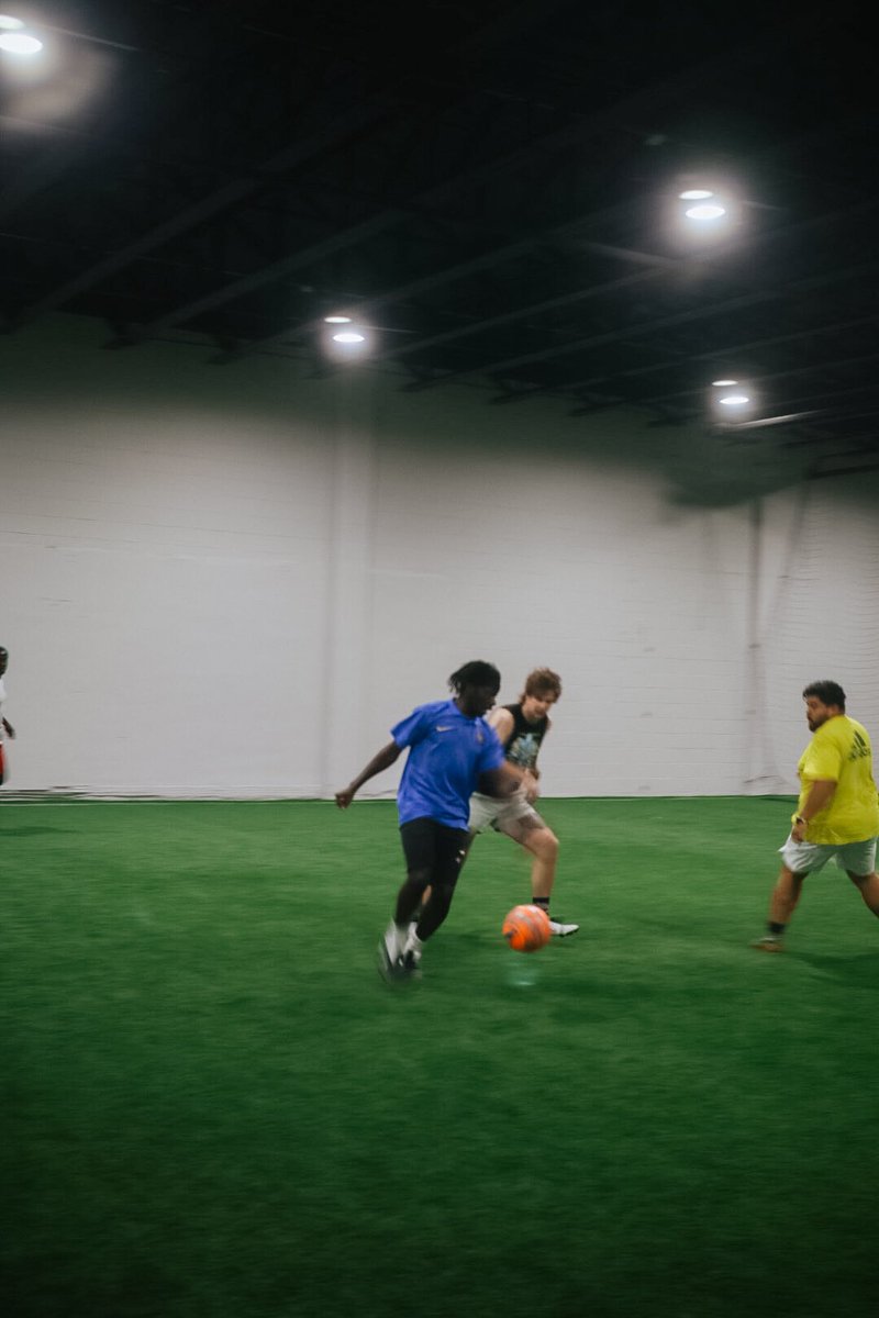 NinthStreetMPLS's tweet photo. Free Saturday morning pickup happening now! Swing on by for free coffee and donuts! We got #MyPLMorning on in the shop. #LeedsUnited on next. #mpls #ninthstreetmpls #northeastminneapolis #playpickup https://t.co/JbJ5P7lUhn