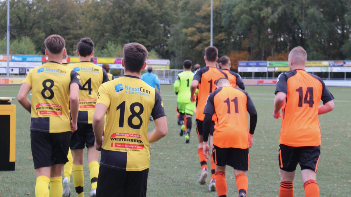 ZZVV - Hollandscheveld is bij rust 2-1. #onzeclub