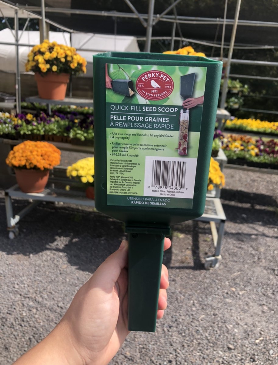 This Quick-Fill Seed Scoop will help you fill your bird feeder with ease!