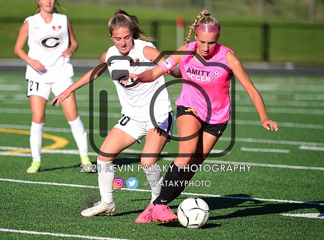 KPatakyPhoto's tweet photo. #ctgsoc @AmityGSoccer 3, #Cheshire 2 - photo galleries are now online

@CHSRamPride @cheshirehigh @amityathletics

Retweets appreciated! #girlssoccer

digital downloads from @MaxPreps here: https://t.co/mwZsVXXOfZ
Prints &amp; such my website: https://t.co/hoWyvPW1hB https://t.co/A1EhcpUGtI
