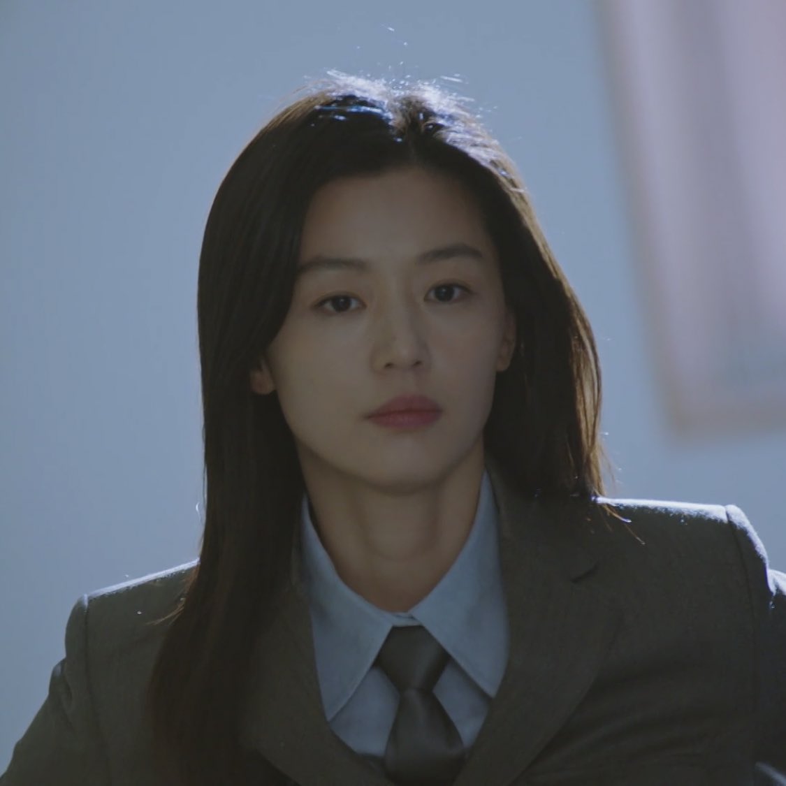 loverdramas's tweet photo. 전지현 생머리 변천사
10대                                20대
30대                               40대 https://t.co/aATZSXB8Qo