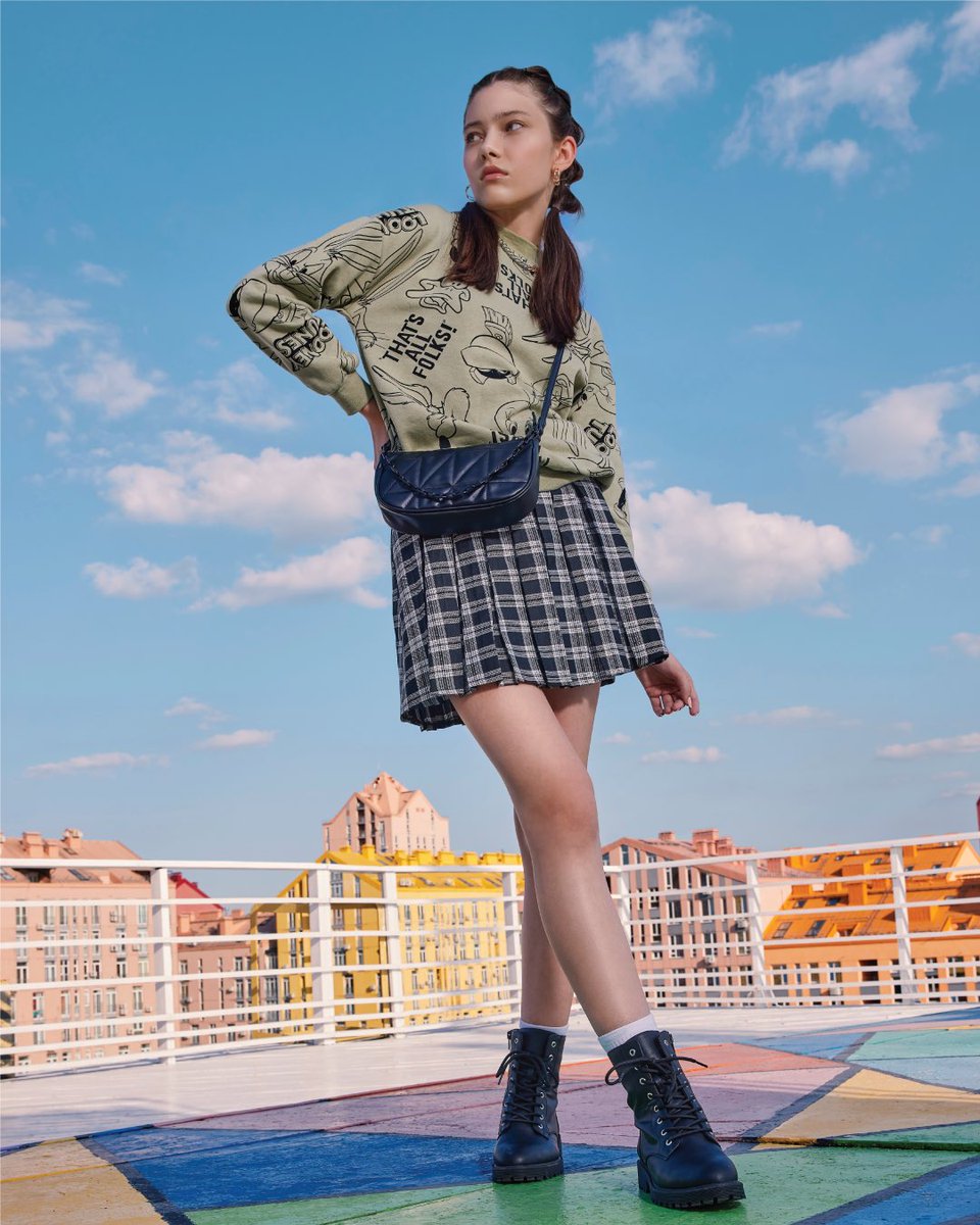 maxfashionMENA's tweet image. An iconic look to get you in the weekend mood💚
Shop from our urban collection in stores and online. 
#MyMaxStyle #MaxFashion #MaxUrban