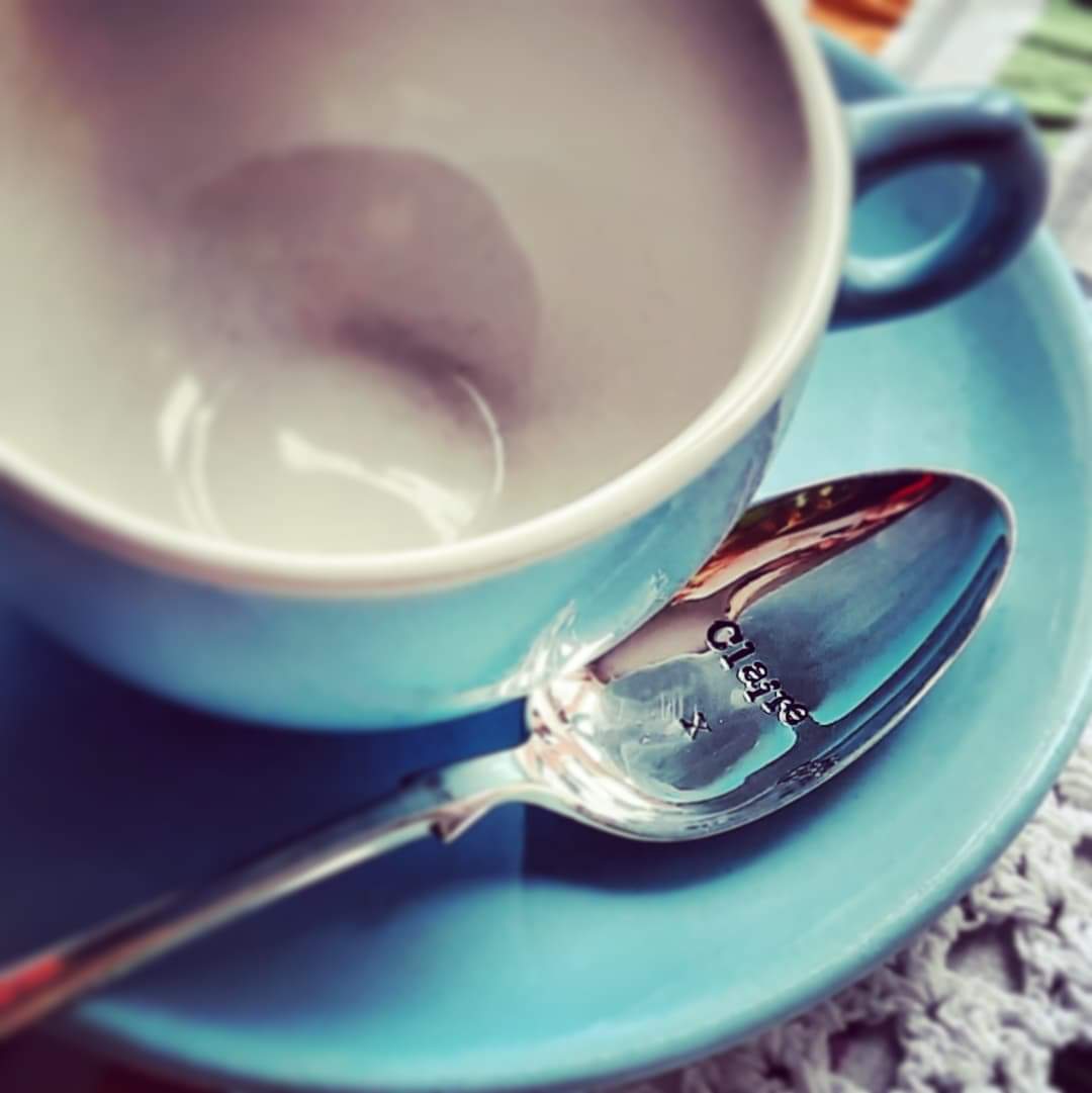 clairey_lew's tweet photo. My new hobby...
Stamping vintage spoons for people I like and today I like me. π₯°
That's my spoon on my lovely vintage 1950's NAAFI teacup & saucer π
#wherethereisteathereishope
#ifindoubtbrewup
#alwaystimefortea https://t.co/1W32UAP6dr
