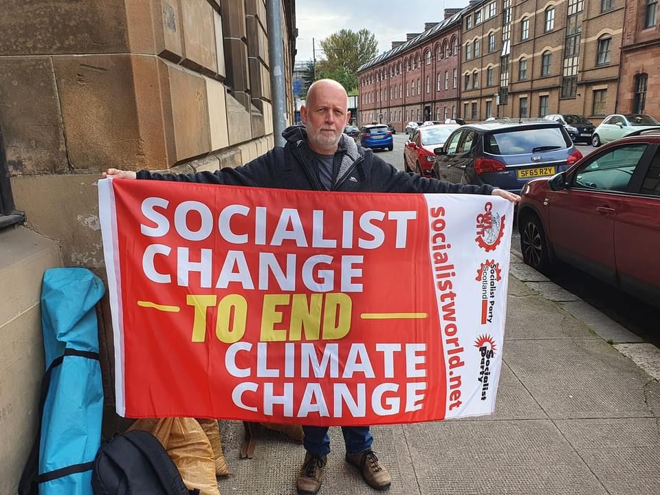 TheRedFlagOver1's tweet photo. @WPB_SouthWest Take back water company's and bring them into public ownership https://t.co/bxIsLzwELI