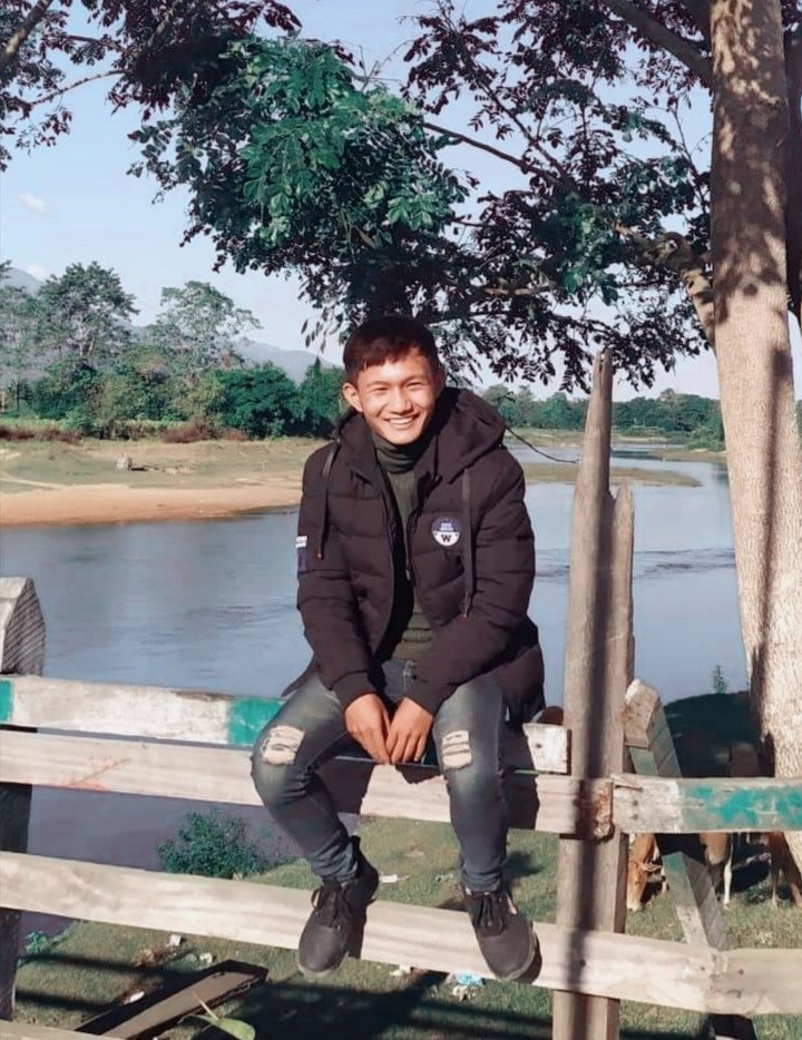 seng_nga's tweet photo. မနှစ်ကဆောင်းဦးရာသီမှာပေါ့😍 https://t.co/vIQnecaHGh