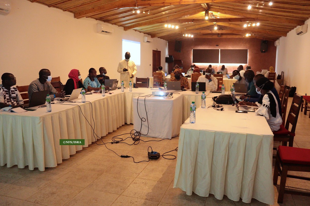 LNERV4's tweet photo. Du 21 au 23 octobre 2021: atelier pour soutenir l’élaboration de politiques et de stratégies des laboratoires de santé animale au Sénégal basées sur le rapport du PVS Laboratoire de l’OIE.Cette rencontre de trois (03) jours organisée par la FAO.
@ciss_mamadou https://t.co/3bv28uttZX