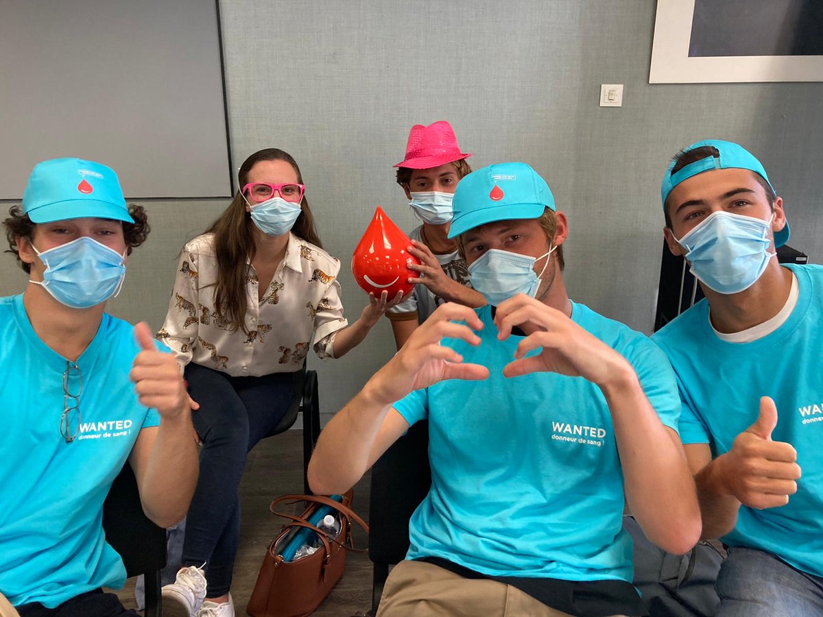 EFS_dondesang's tweet photo. On est de retour dans vos facs, campus et on ADORE vous retrouver ! 🥰
Entre 2 cours, à la pause dej, et même pendant vos vacances, rejoignez-nous vite. https://t.co/pqa4UQ8b7z 🤍 https://t.co/5Jm6aYfFoo
