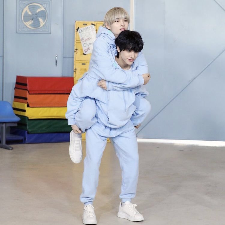 forn1ki's tweet photo. 🏹：.˚ ₍🗒₎┊..⃗. mails ⌇🖇 proofs┊ https://t.co/IHsjNZnW9w