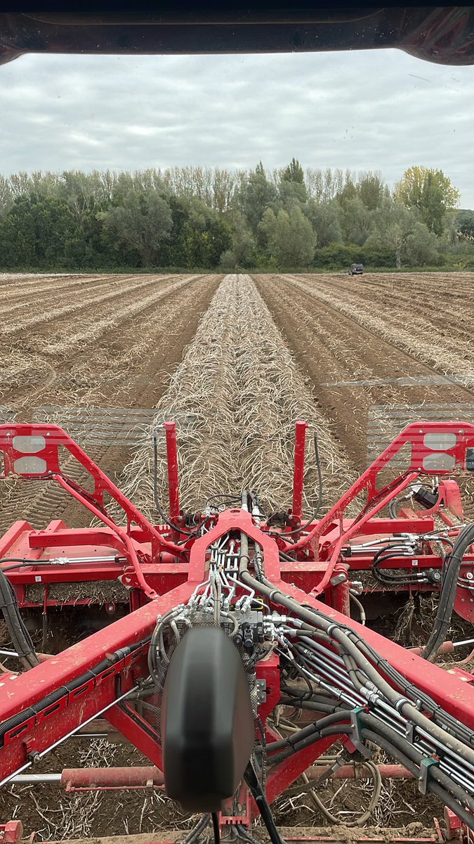 james7550's tweet photo. #october #harvest21 #continues @GrimmeUK #varitron470 #greatmachine https://t.co/moTFXbU4Rn