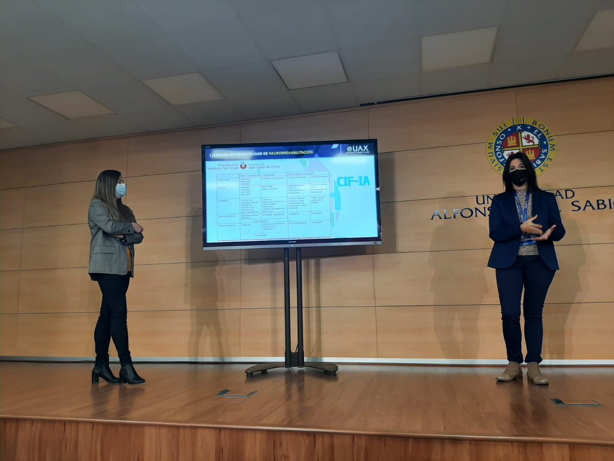 FISJ_Madrid's tweet photo. 📸 Momento de la intervención de @Anavarrom84, coordinadora de Terapias en Sala del hospital, y Rocío Blanco, fisioterapeuta, hablando  del Programa Poseidon 💧en la
#IJornadaUAXdeNeurorrehabilitación https://t.co/Vg9zaIhRlR