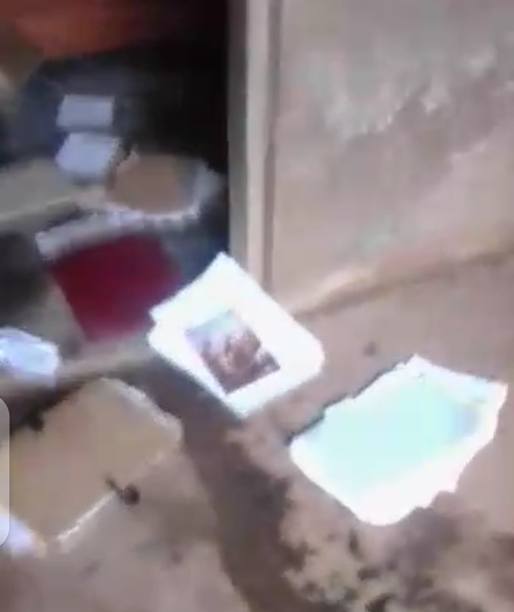 MimiMefoInfo's tweet photo. Soldiers accused of desecrating Noni Din Palace

"... They deceive us that when they are coming we should not run or that we should run to the palace for safety... What would have happened if they met us or the fon there then?”

Read full article 👇🏾
https://t.co/antQ46ZdgT https://t.co/4bqPGWWIh4