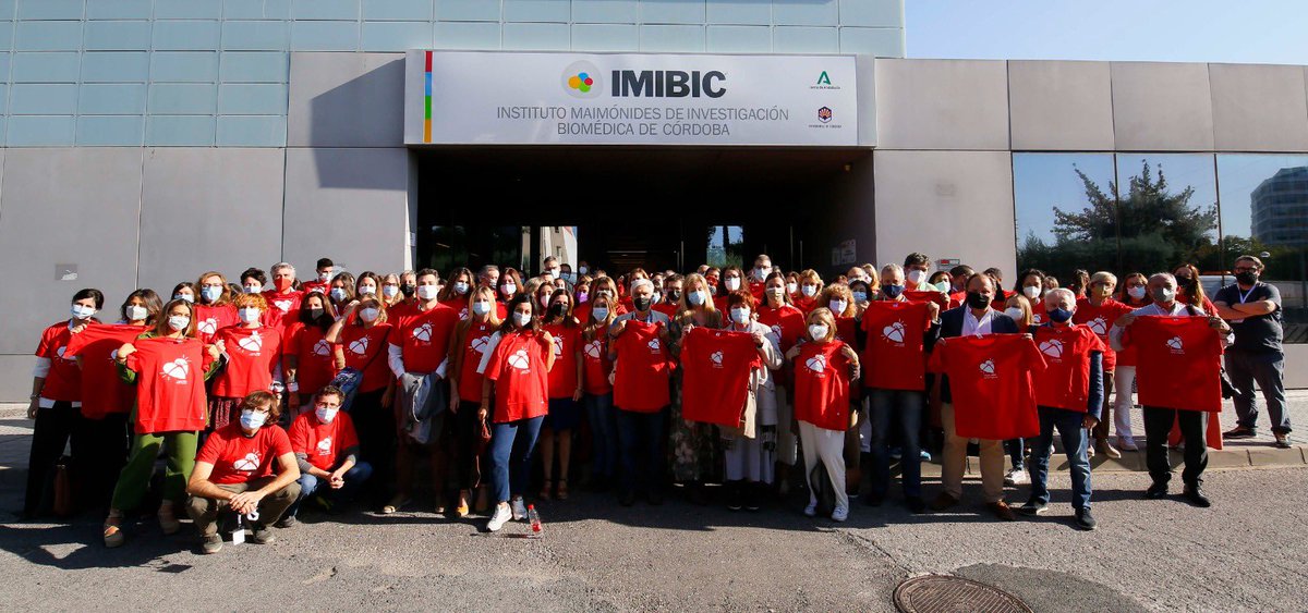 HUReinaSofia's tweet photo. Los socios de @anisalud, que reúne a 150 periodistas sanitarios en #Córdoba, visten hoy la camiseta de la #donación de órganos del @HUReinaSofia haciendo de altavoces de la solidaridad que perpetúa la vida.
#RegalaVidaDonaÓrganos https://t.co/Yx7aKJGm0b