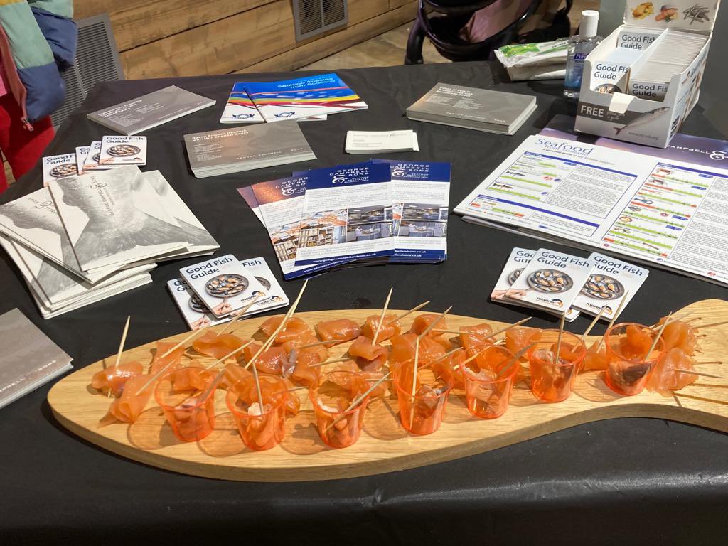 We’re at Crieff Food Co today until 3pm. Pop along and try our delicious smoked salmon! #GCSfish #shoplocal