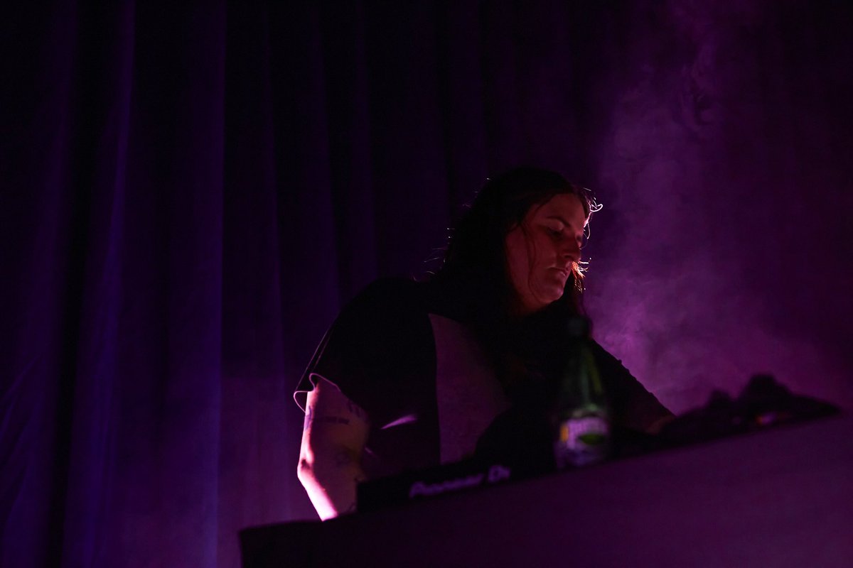 LaCasaEncendida's tweet photo. En su debut en España #Sabiwa inauguró el festival @shemakesnoise ,  Ziúr @ziurinhell + #SlimSoledad 🦋 protagonizaron la segunda jornada presentando nuevo trabajo 🔌⚡

Colaboran @GIMadrid @SON_EG https://t.co/8ATpDfy3sI