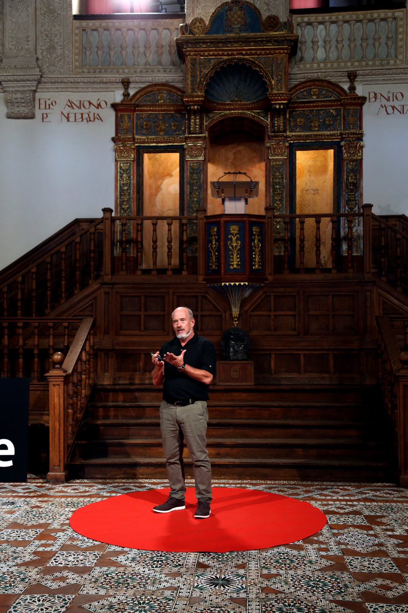 TEDxViaComplu's tweet photo. Nuestro quinto y último ponente Ignacio Martínez y su "La conexión con los otros en la evolución humana".

¿Qué te ha parecido?

#SegundoTEDxVíaComplutense https://t.co/neEJAcN7p3