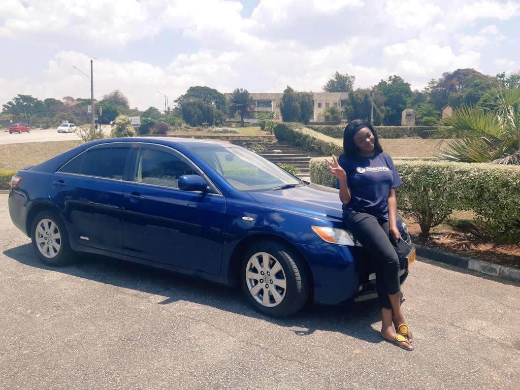 You're such a humble person @munhu_washe28 keep up the good work. 

Anyway!!!+

The Camry G comes together with the lady. #panjapmotors