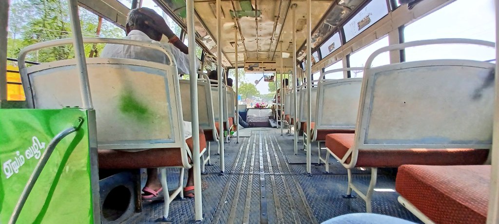 Sasibalanonline's tweet photo. #Emptybus #Wideanglephotography😂❤ https://t.co/tVqY0JoO8S