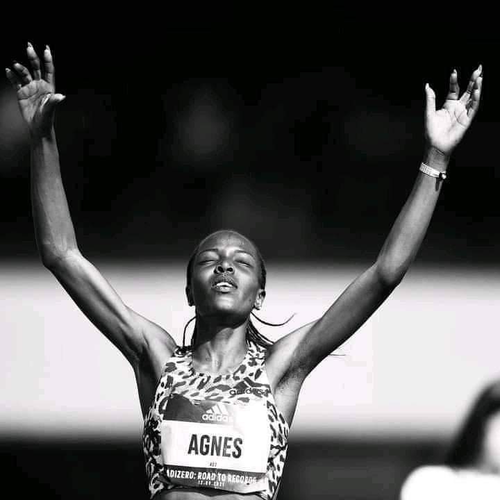 JLorgisa's tweet photo. On a day she should have been celebrating her birthday,she was laid to rest.On this day 26 years ago..she let out a cry that made many rejoice for her birth..and today,26 years later...people cry ,not of joy but of despair as they watch her lifeless body.
#EndGBV 
#agnestirop https://t.co/GXwNebdTed
