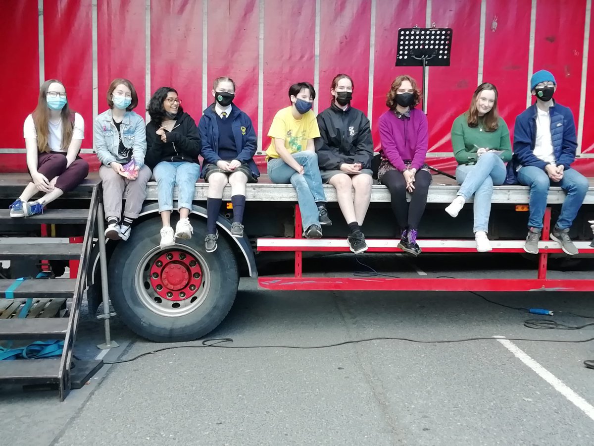 Honored to be speaking on behalf of <a href="/SCANIreland/">Students' Climate Action Network 🇮🇪</a> at the <a href="/SchoolStrikesIE/">Fridays For Future Dublin</a> School Strike for Climate yesterday! #UprootTheSystem