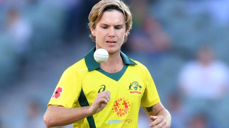 cricketcentral's tweet photo. GIVEN HIM! ☝️ Zampa strikes Miller on the back leg and the umpires finger goes up. A review doesn't save him. 5 down for South Africa now, they are 5-80 in the 14th over #T20WorldCup #Cricket #AUSvSA https://t.co/EyYyEKn9Gc