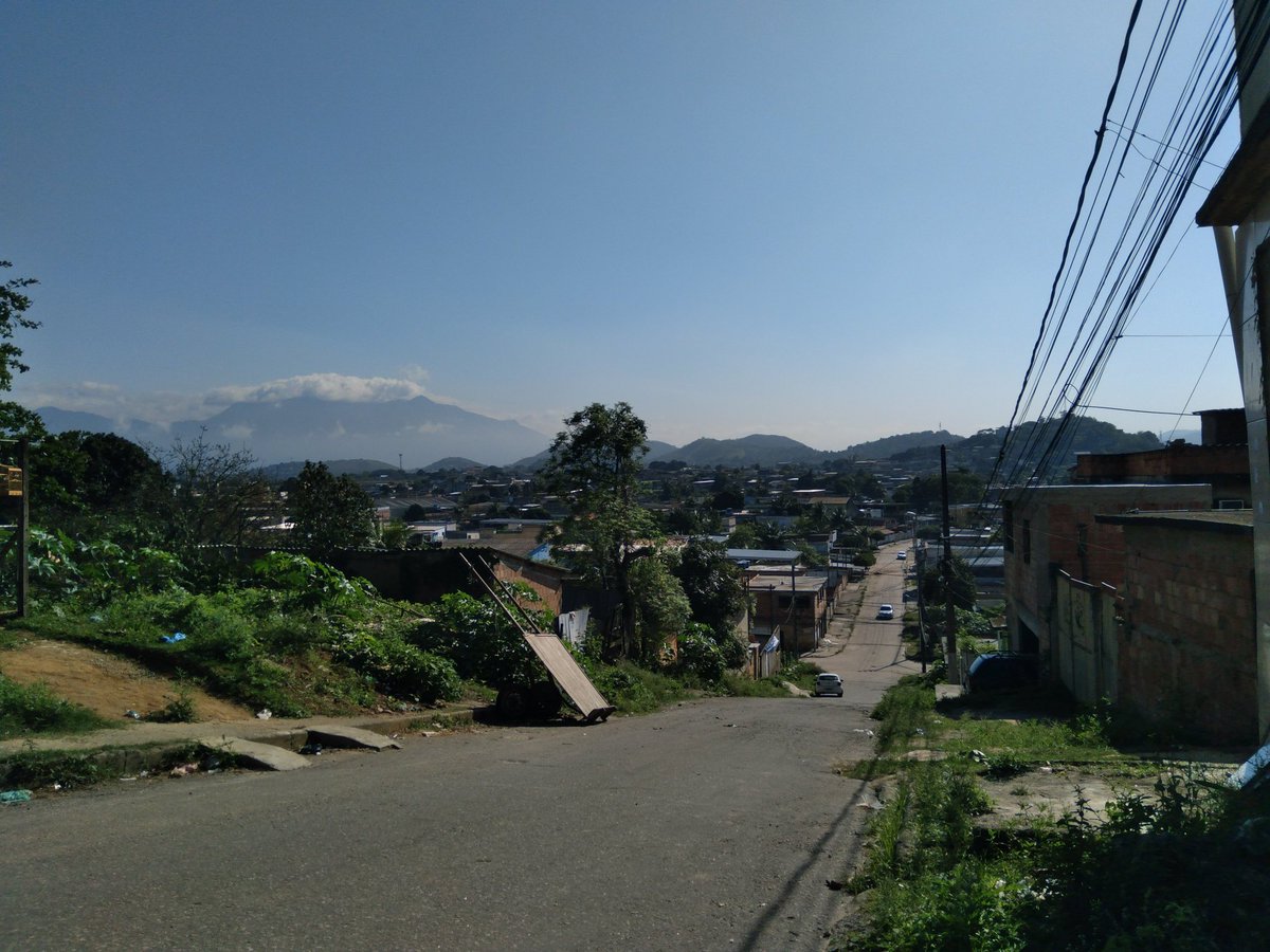 Wesley78440023's tweet photo. Um bom dia lindo morro da fé segue na paz ✌🕊😇 https://t.co/4lvEWIi3wc