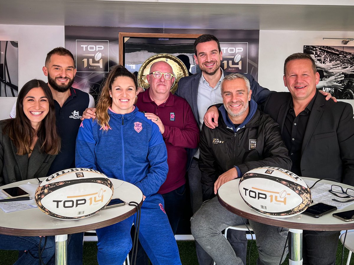 lescoqsfestifs's tweet photo. C’est parti pour le #top14rugbyTour, nos Coqs et @OvaleCitoyen sont attendus à 14h Place de la Bastille. En attendant, place à l’émission @top14rugby en direct animée par @chcalifano et ses invités dont les Coqs Festifs pour parler #rugby et #inclusion!🏉@LNRofficiel #top14tour https://t.co/71Fq9WhwXL