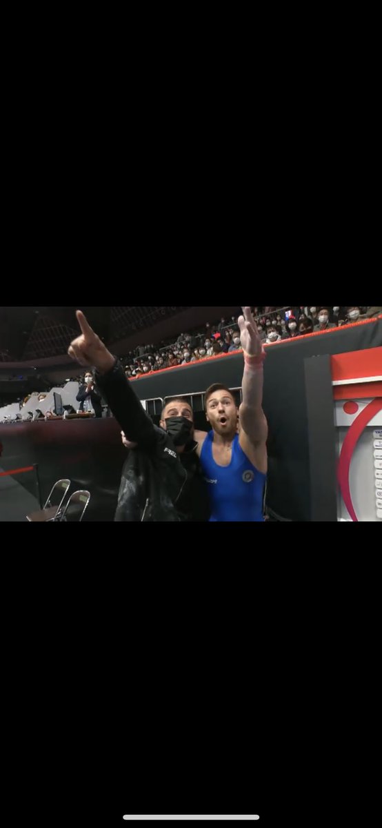 ingymvibe's tweet photo. CIAO GUARDATE COSA ABBIAMO FATTO 🥈 🥉 #Kitakyushu2021 #GWC2021 @GinnasticaIta @ginnasticando @Federginnastica https://t.co/7YVGXtOjH0