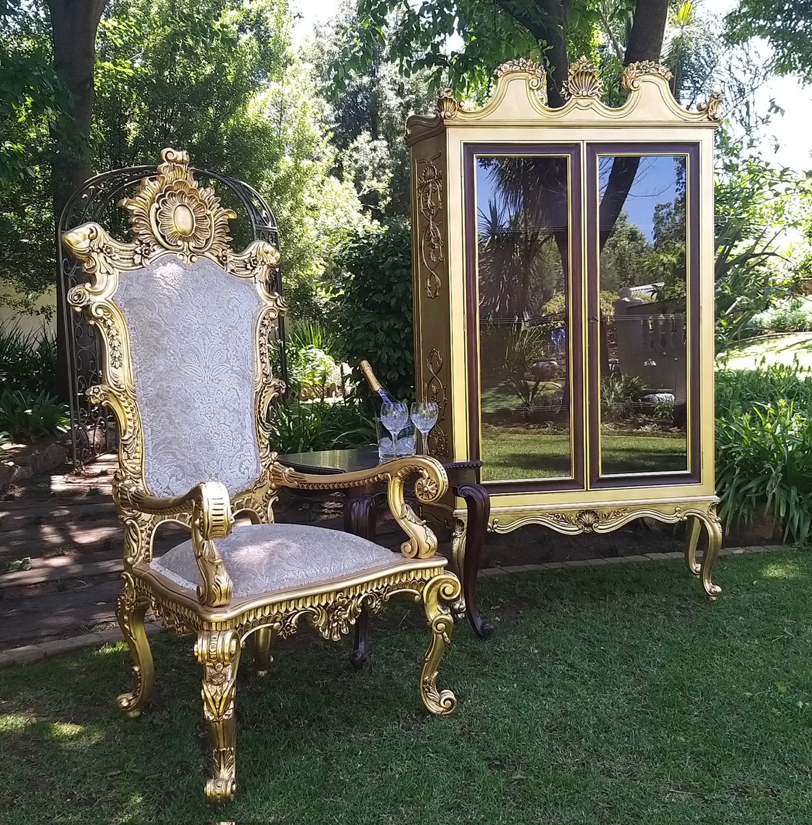 DLFurniture2's tweet photo. Unique and exclusive furniture
#DLFurniture #exclusivefurniture #uniquefurniture #homedecor #interiordesign #luxury #luxuryfurniture https://t.co/X3cQlCmWu9