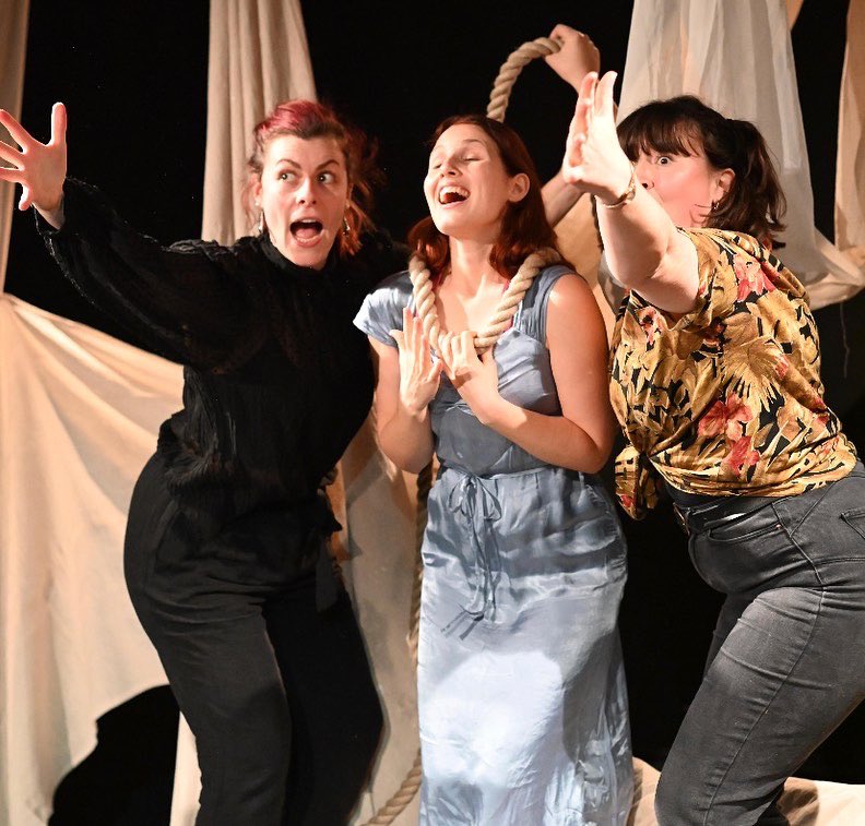 Lady Garden Theatre tweet media
