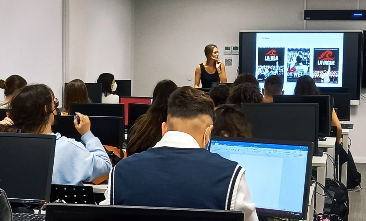 It was a pleasure to be back in Valencia to deliver one of the opening lectures of the Máster en Traducción Audiovisual at the Universidad Europea.