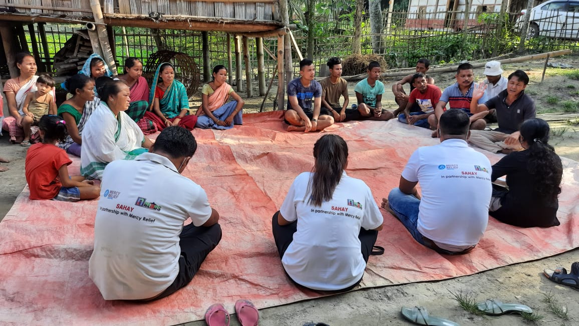 neadsjorhat's tweet photo. Programme M&E visit by @MercyRelief to #NEADS intervention areas of Golaghat, Assam. NEADS has been working to increase peoples resilience and adaptive capacity to floods at the community level with funding support from #MercyRelief https://t.co/0Eq4D6LwBG