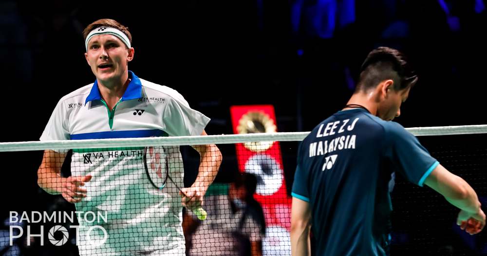 YonexAllEngland's tweet photo. Viktor Edges out Lee๐ฎ
Former Yonex All England Champions clashed at the Denmark Open as Viktor Axelsen edged past Lee Zii Jia 21-19 21-19 to reach the semi finals๐ฉ๐ฐ
#experienceworldclass https://t.co/xr4l26F9Ci
