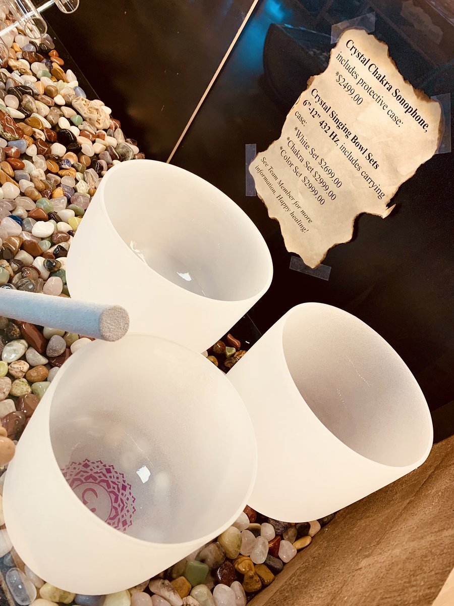 #FeelTheVibration⭐️💚⭐️ #SoundHealing
#CrystalBowls ⭐️💚⭐️
⭐️What is one of your favorite ways to manifest positive vibrations? ⭐️💚⭐️

⭐️Crystal singing bowls are used with yoga, sound healing, crystal cleansing, space clearing and more….
#MysticMineralsMarket
