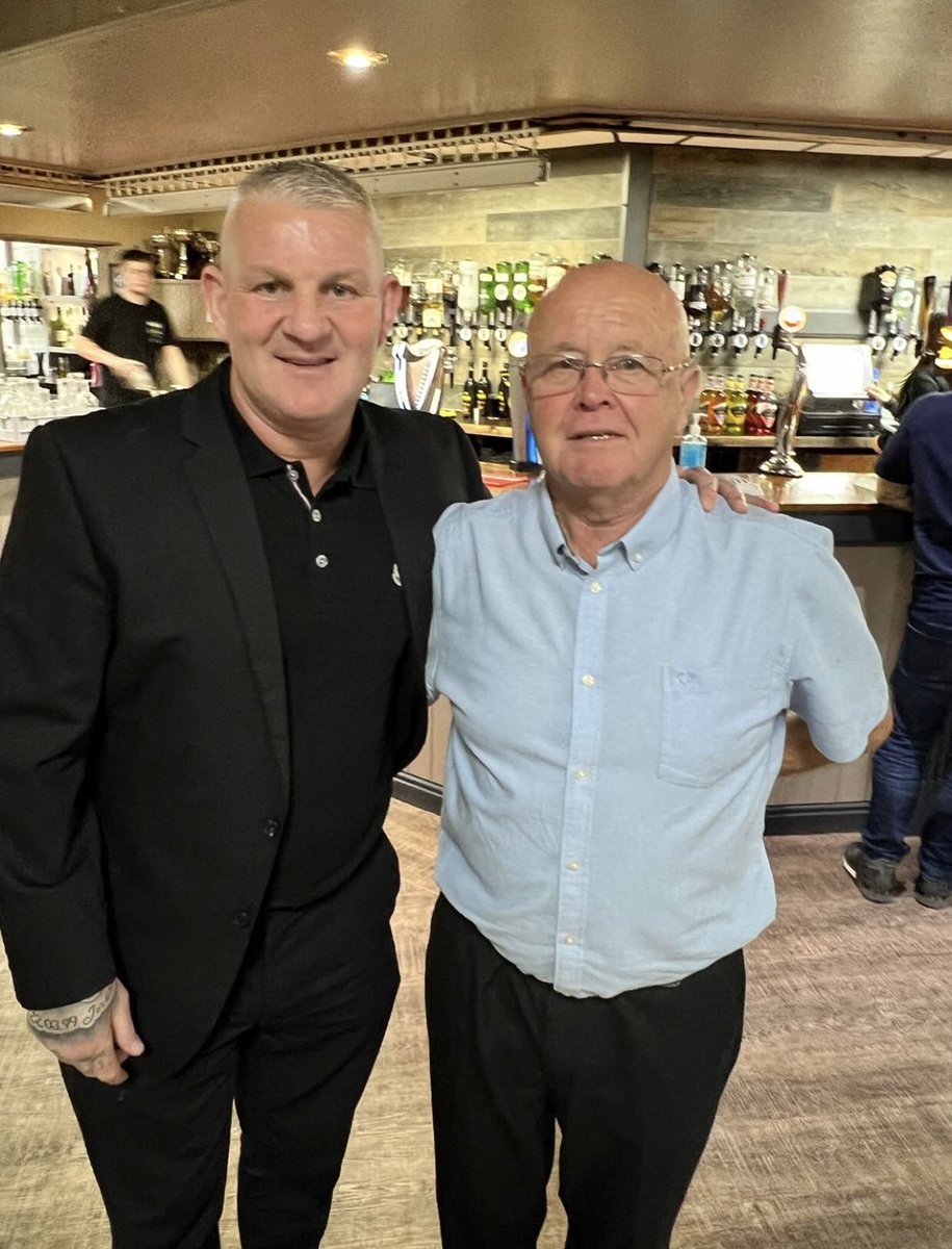 scorpsjfc's tweet photo. A massive thanks to @DWindass10 @ThebfgGazza for providing excellent entertainment last night at Scawthorpe Scorpions JFC’s 50th anniversary night 🦂⚽️👏🏼 https://t.co/d40debuHh9