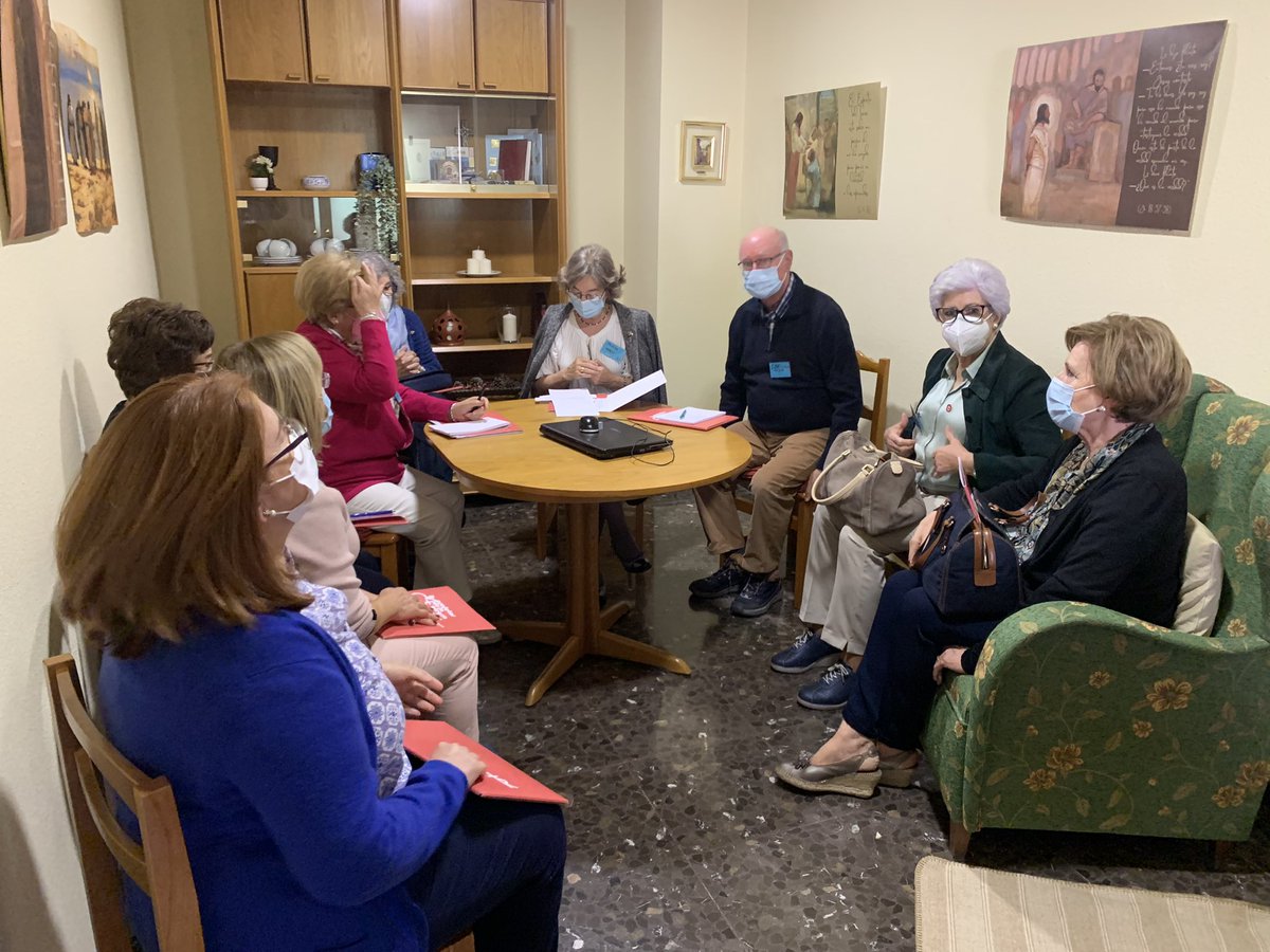 Trabajando para poder ser #profetasdelaalegria nos ponemos manos a la obra, y comenzamos a trabajar. <a href="/oarecoletos/">Agustinos Recoletos</a> #unsolocorazonoar